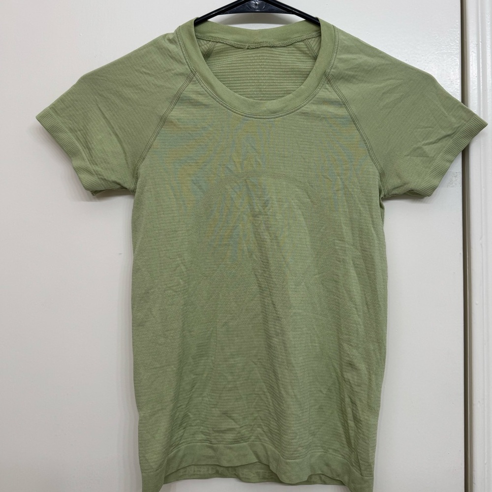 Lululemon Swiftly Tech Short-Sleeve * Waist Length